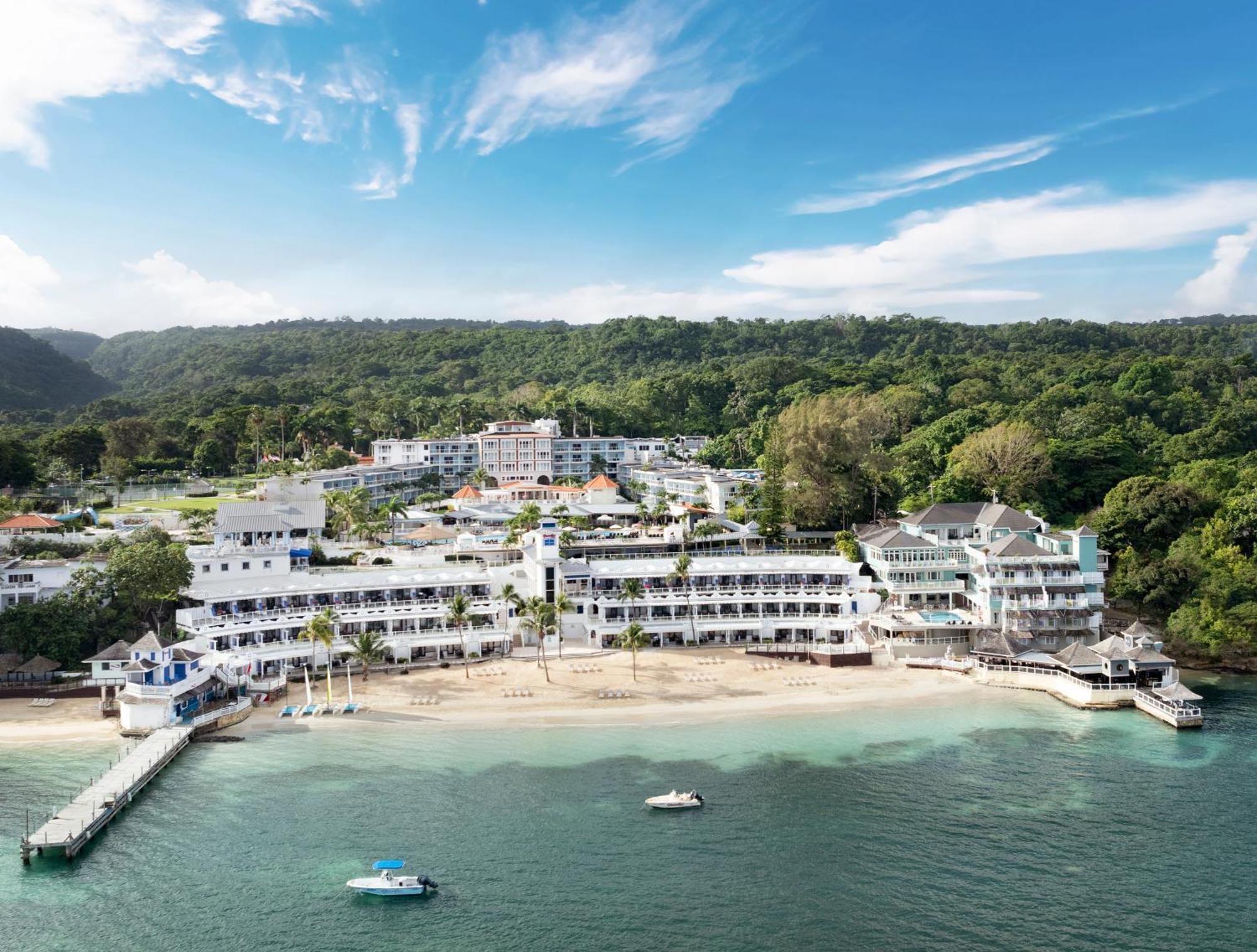 BEACHES OCHO RIOS RESORT AND GOLF CLUB 4⋆ ::: JAMAICA ::: COMPARE HOTEL  RATES, image size:2000x1515