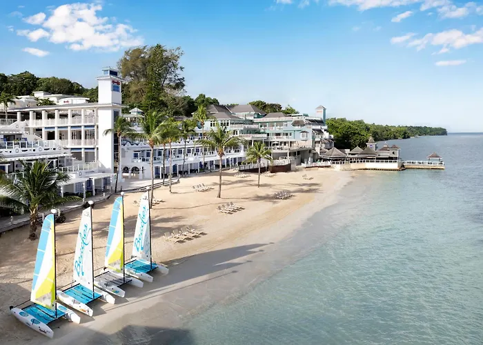 Beaches A & Golf 4* Ocho Rios