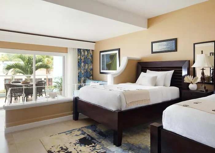 Resort Beaches A & Golf 4*