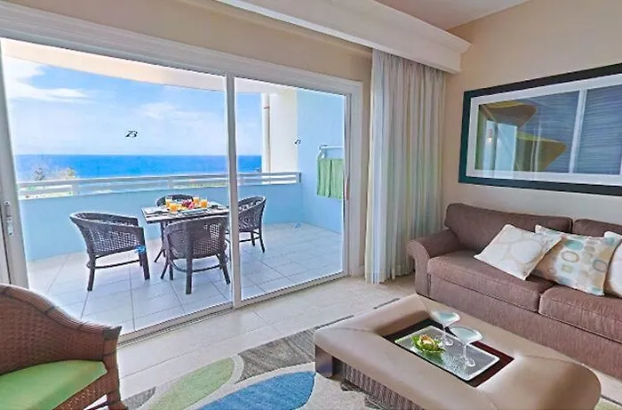 Beaches A & Golf 4*
